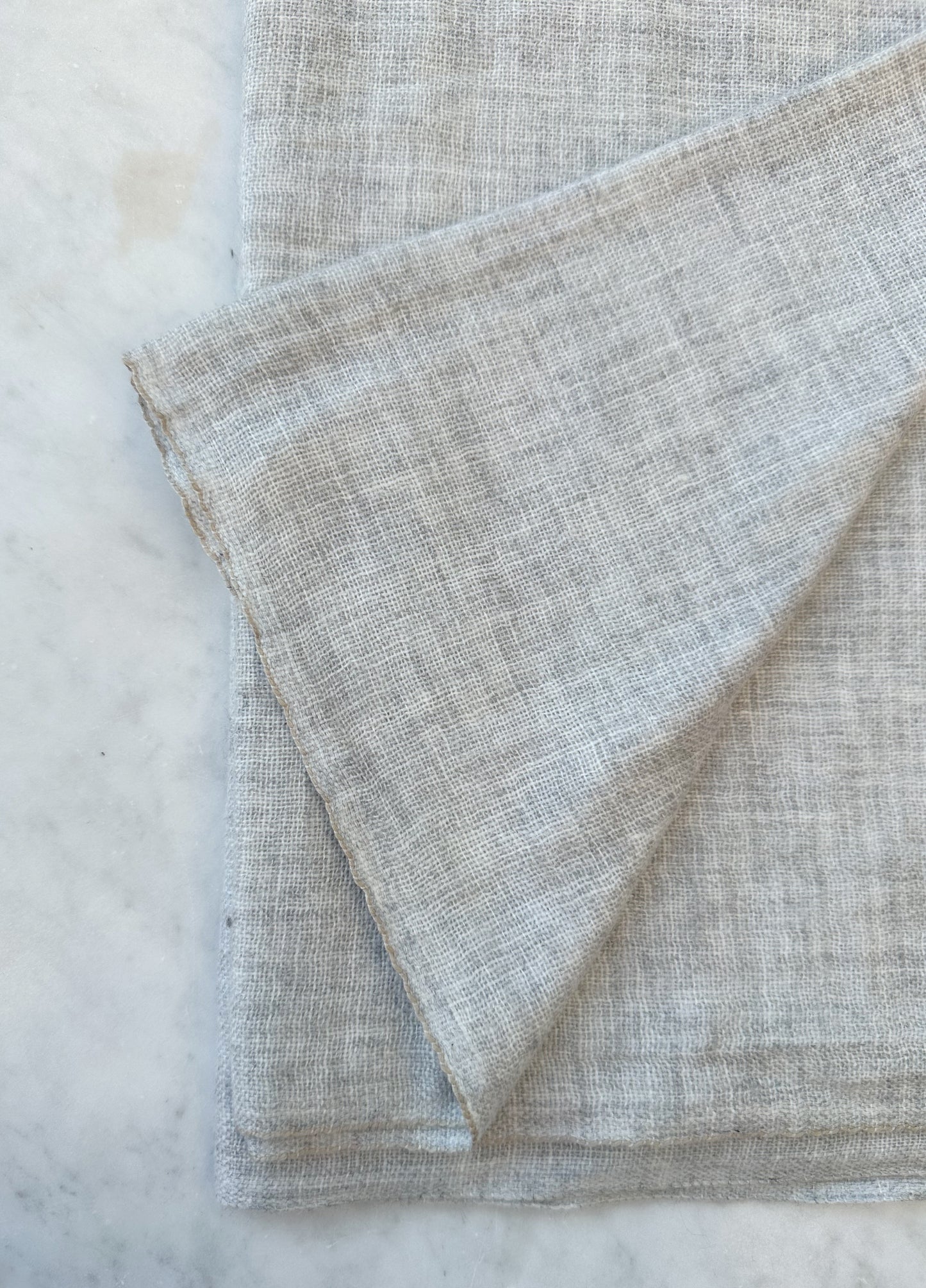 Yak scarf Grey