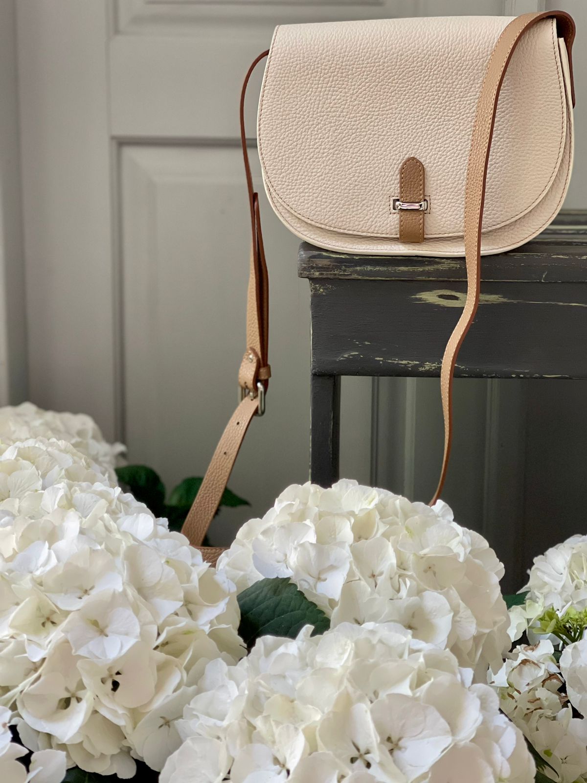 Saddle Bag Cream-Beige
