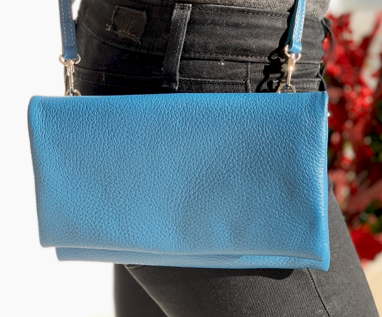 Leather clutch-cross body bag Beige