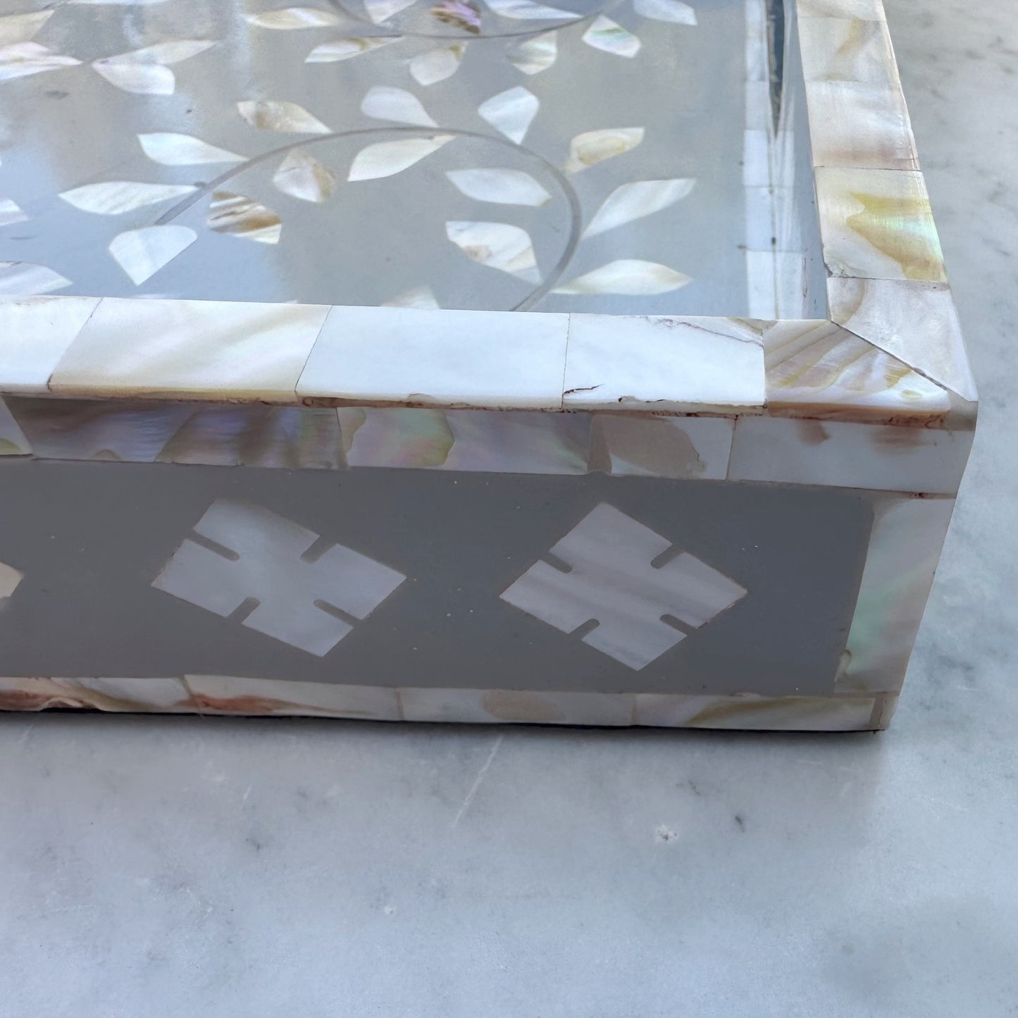 Mother of Pearl Tray Grey