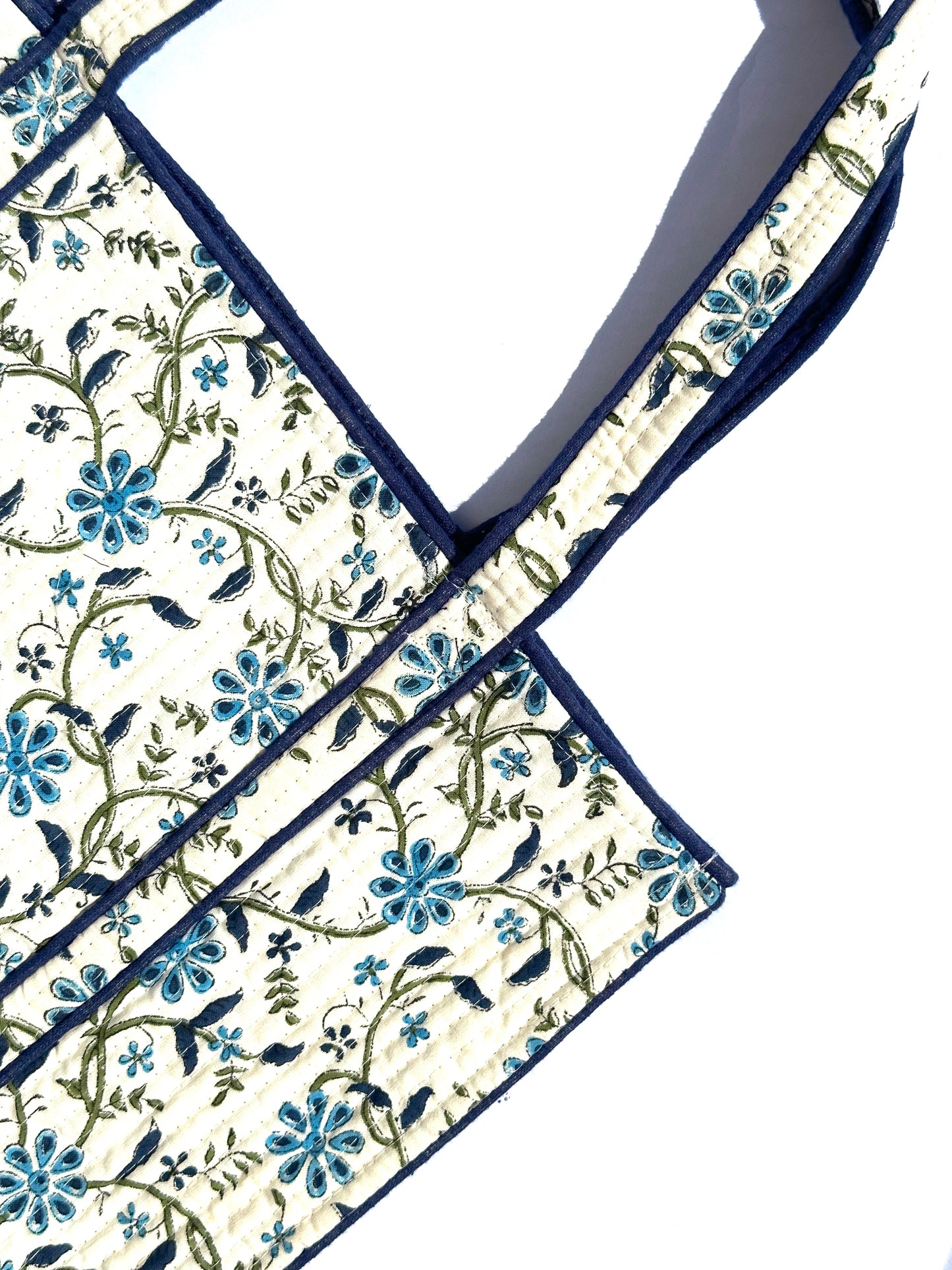 Flower Web Quilt tote bag