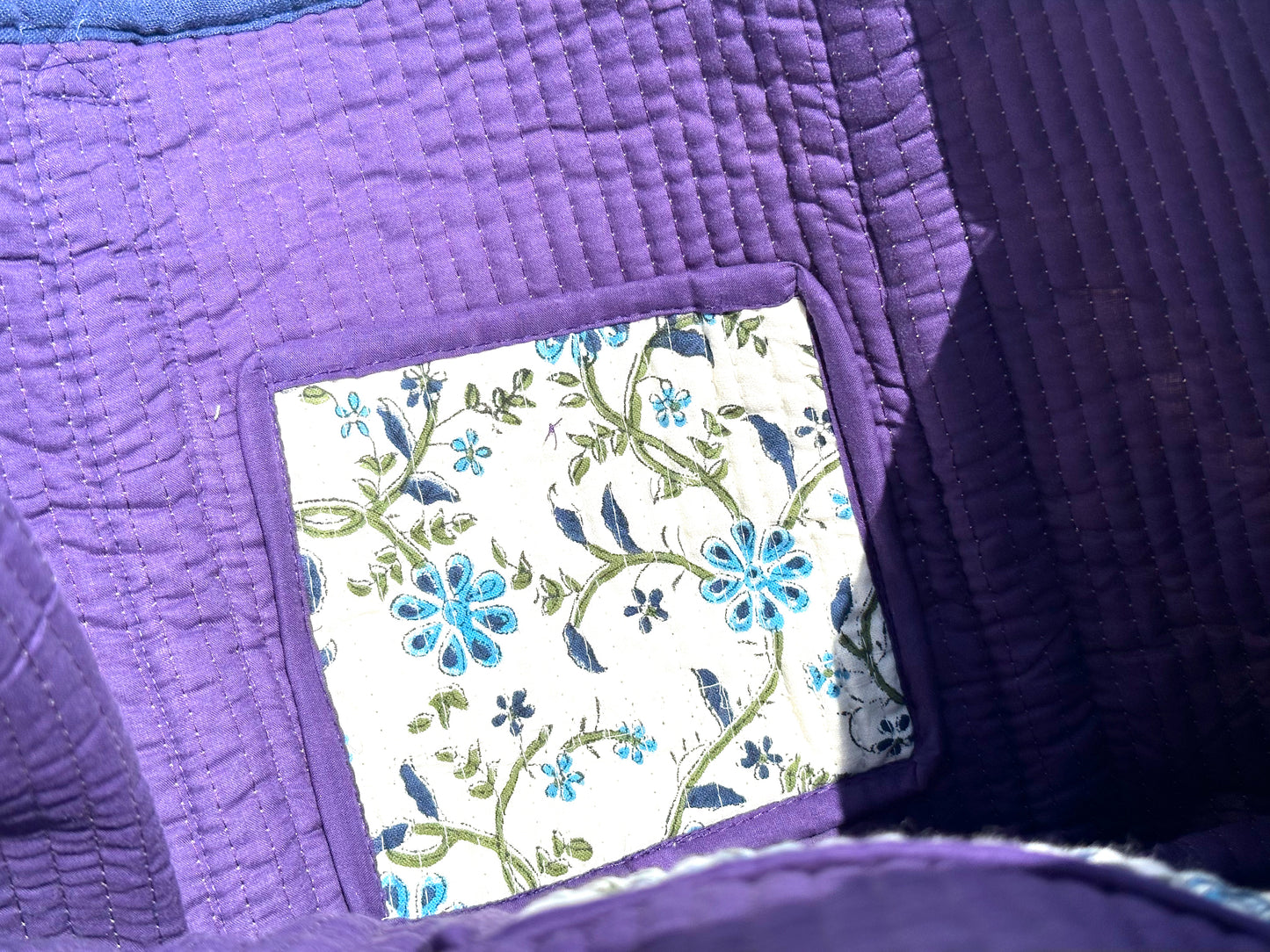 Flower Web Quilt tote bag