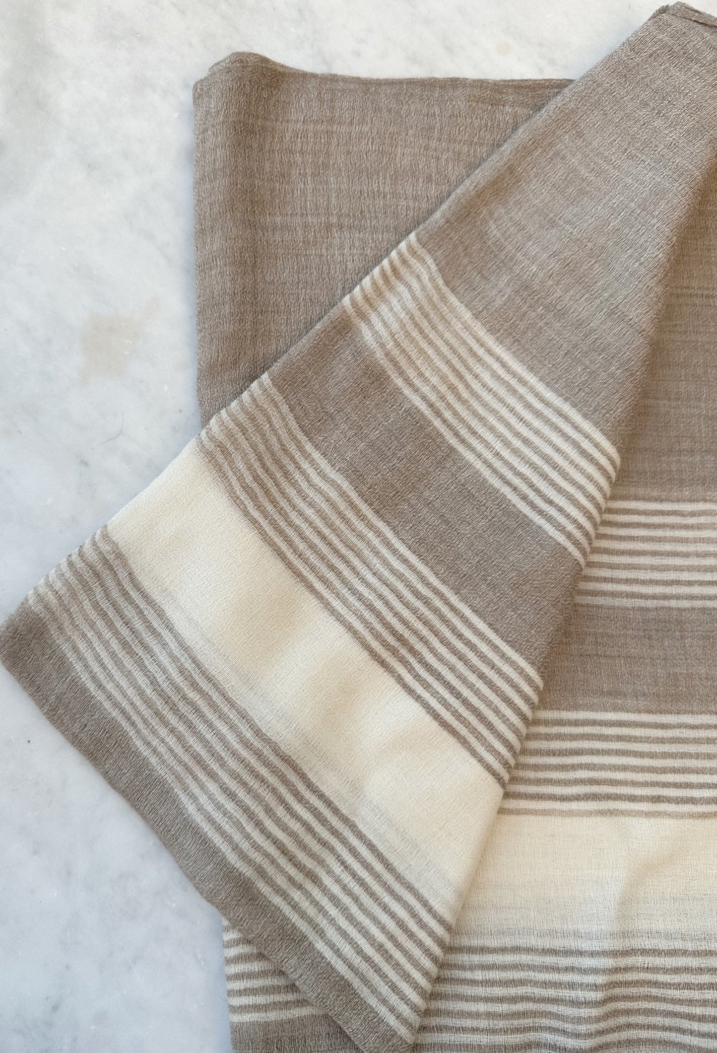 Yak Scar Beige/ Brown