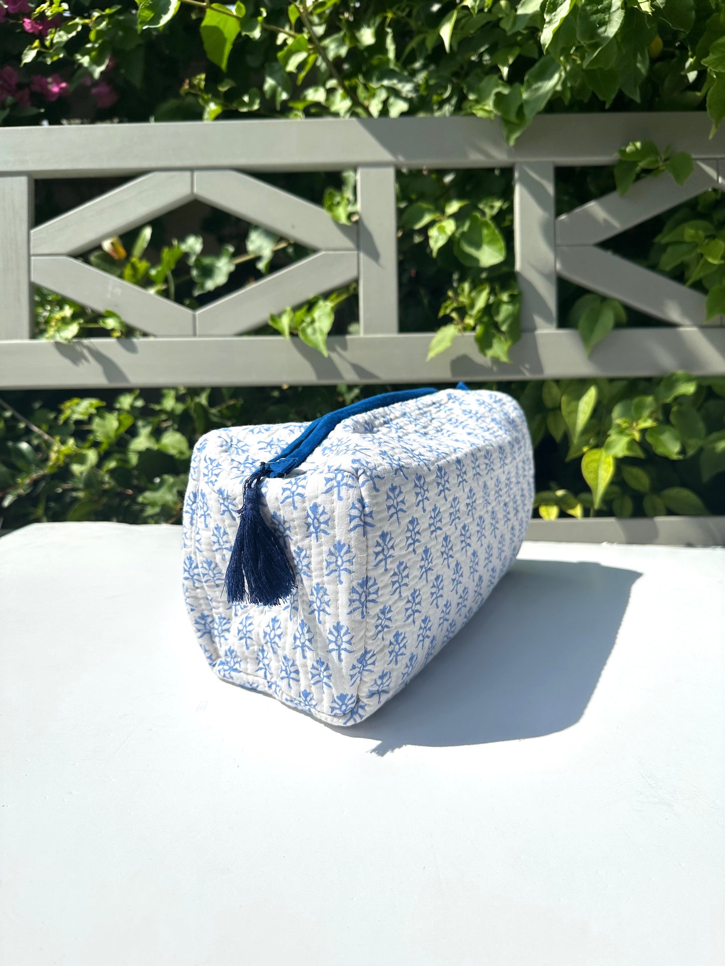 Blue blossom Cosmetic bag